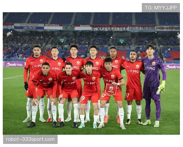 上海海港:争冠形势持续向好,王朝雏形逐渐显现 上海海港:争冠形势持续向好,王朝雏形逐渐显现